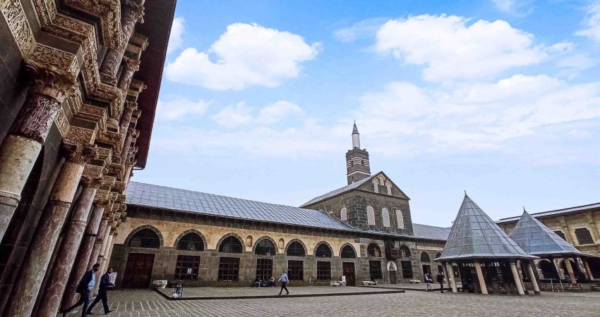 Uçaklı Butik GAP Diyarbakır Turu (Ramazan Bayramı)